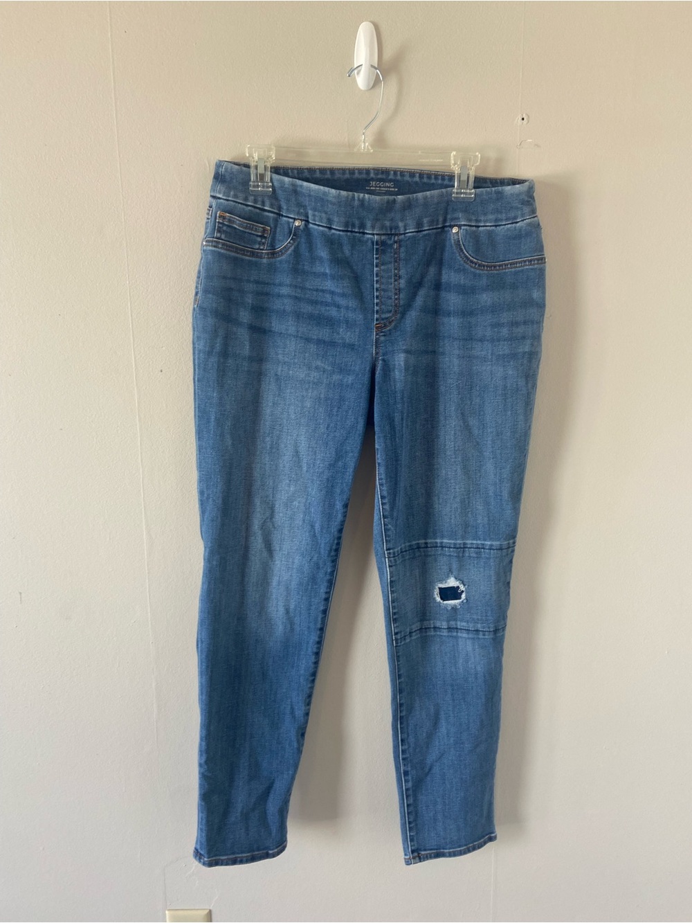 Chicos 2 jeggings slim ankle pull on pants size 12 regular